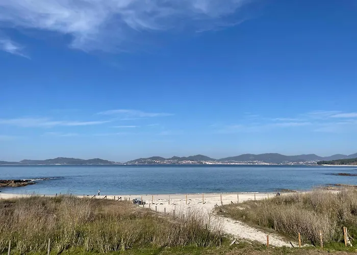 Βίλα Sirenita En La Playa Con Piscina Y Vistas Al Mar Βίγκο