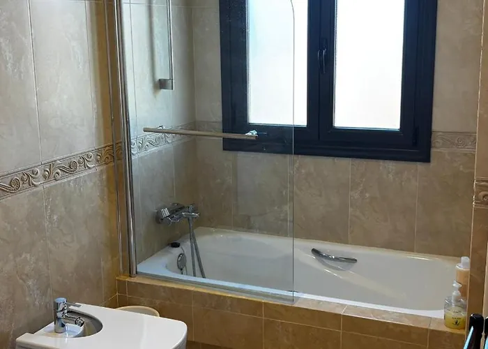 Sirenita En La Playa Con Piscina Y Vistas Al Mar *