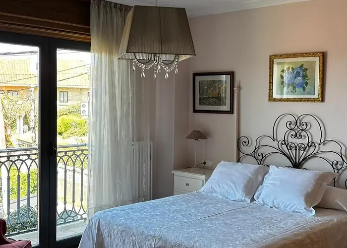 Sirenita En La Playa Con Piscina Y Vistas Al Mar Βίγκο